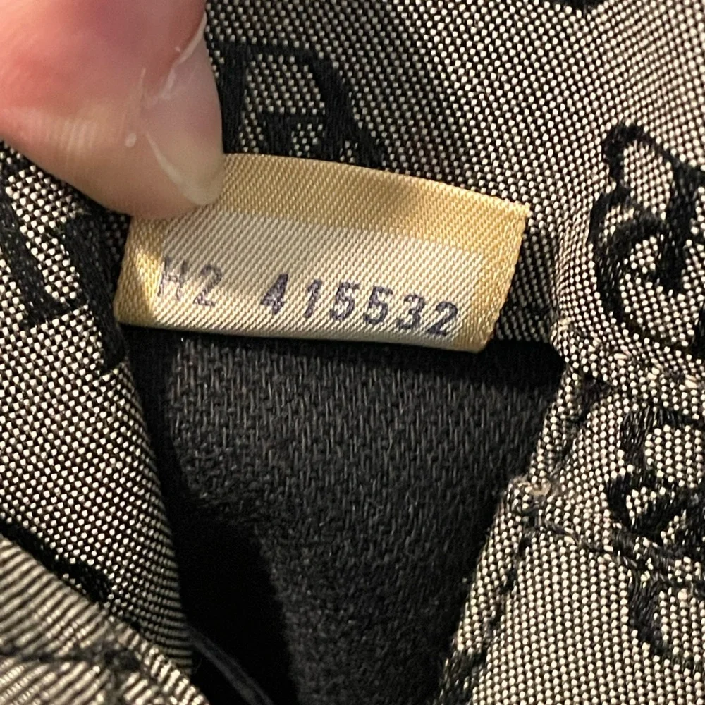 Dooney & Bourke Tote - Picture 9 of 16